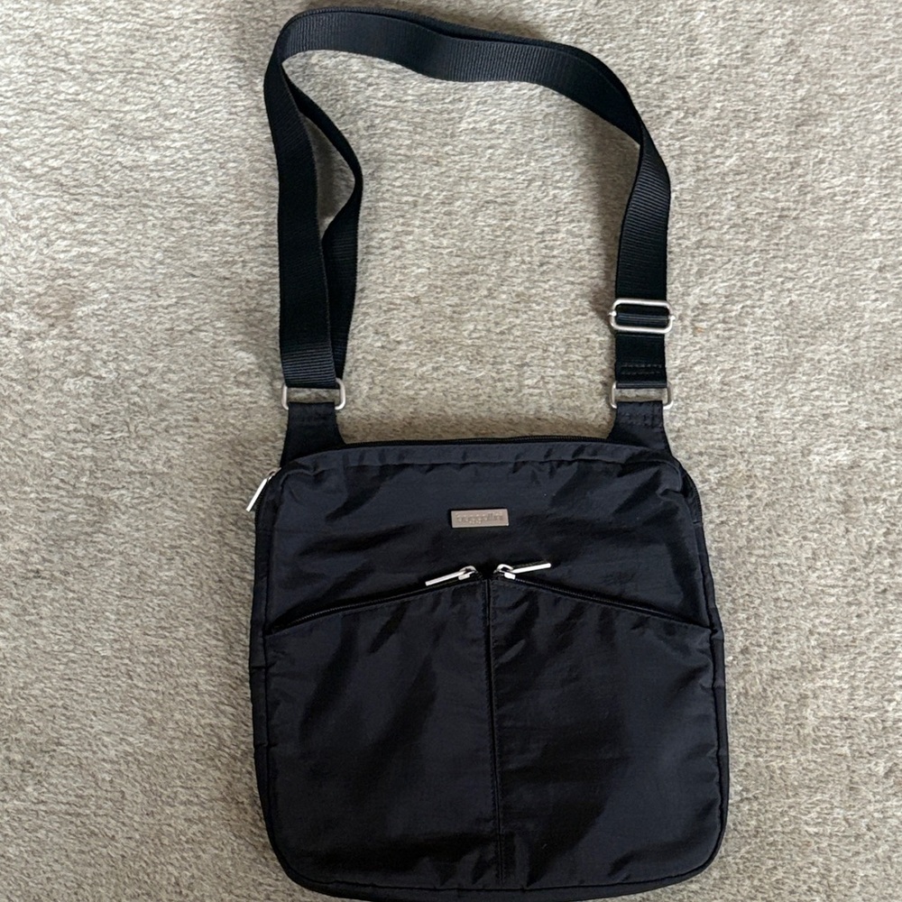 Baggalini Cross Body Bag OS
